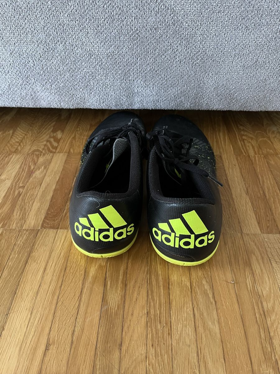 Adidas Scarpe da uomo: Trainingsschuh Adidas - Gr. 46 – Usato da Herzogenbuchsee venduto da Jana_1019 1