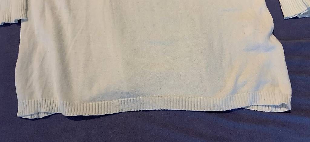 Blusen, T-Shirts & Tops: Longshirt weiss Grösse 146/152 – Gebraucht aus Rothenburg von Flaeckly 2