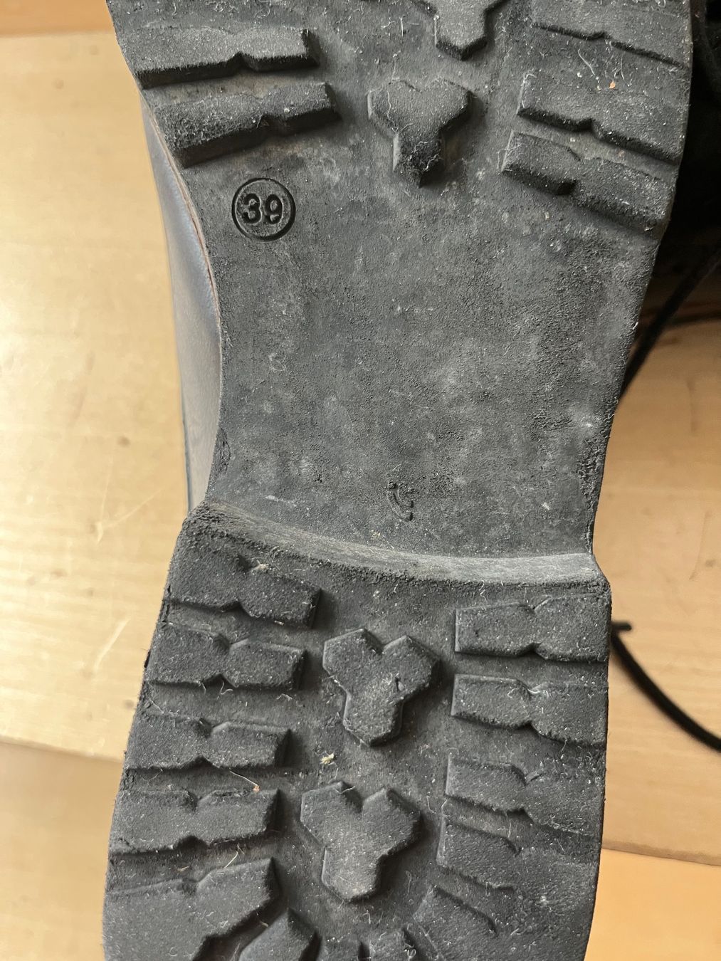 Scarpe da donna: Halbschuhe Leder Schwarz – Usato da Bern venduto da leokislig 1