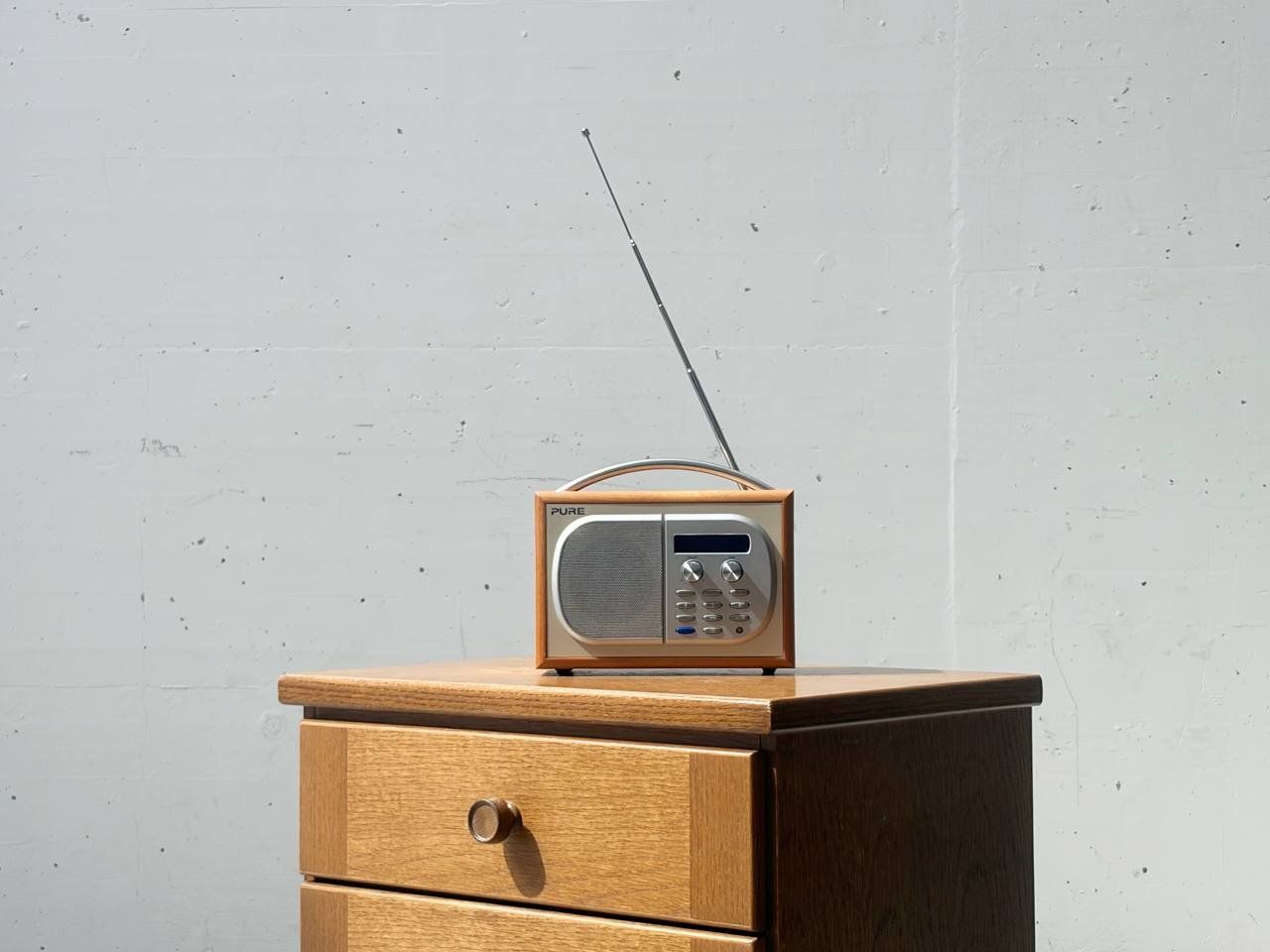 Cassettiere: Schlichte Kommode aus Eiche, 1960er – Usato da Zürich venduto da LeMoege 6