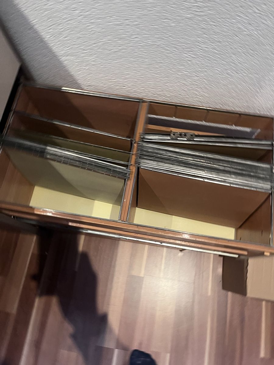 Scrivanie: Grosser Schreibtisch mit Schubladen – Usato da Wil SG venduto da Miwil 5