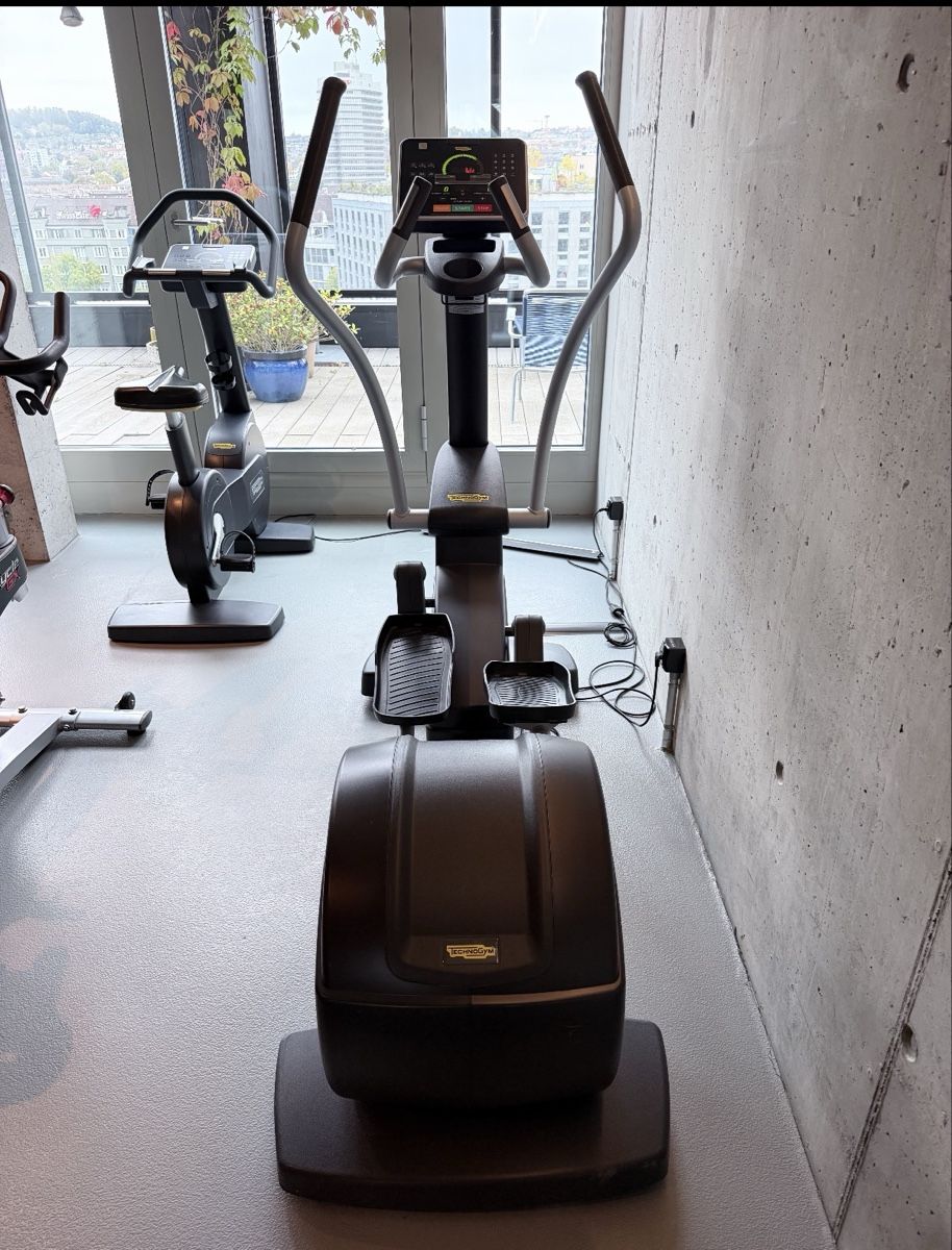 Technogym Hometrainer: Technogym Synchro Forma – Gebraucht aus Wangen ZH von Lumei89 1