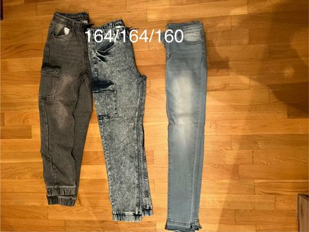 Trois paires de neu jeans