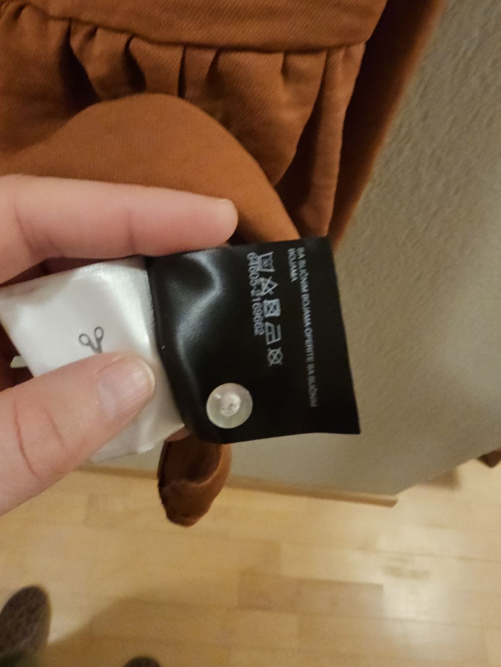 C&A Blusen: C&A Bluse Cognacbraun Gr. 42 mit Rüschen-Details – Neu (gemäss Beschreibung) aus Bern von Oscarella 2