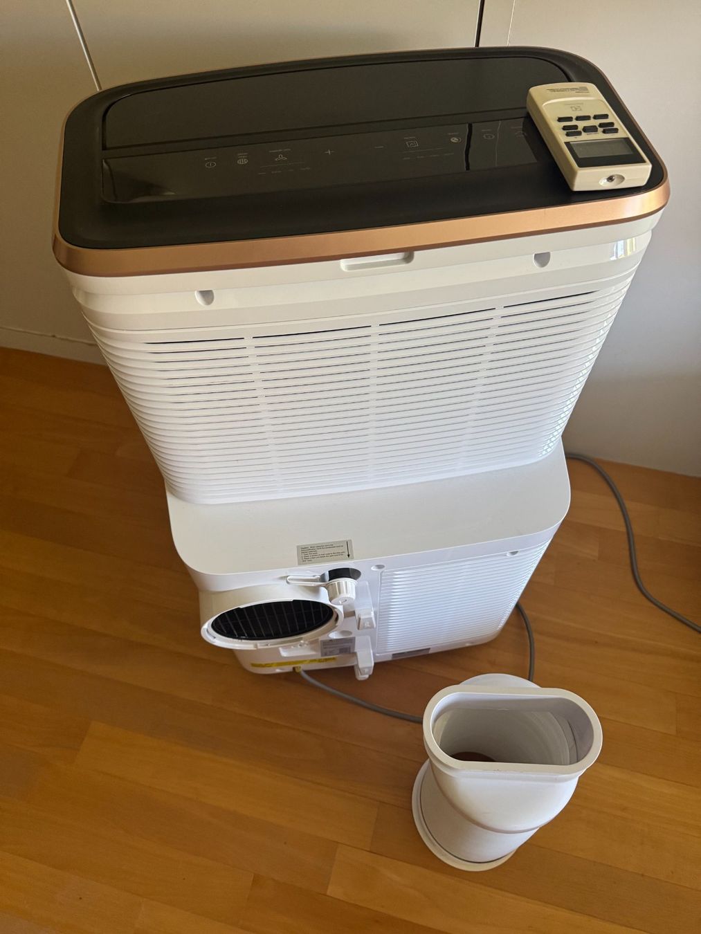 Electrolux Condizionatori: Mobiles Klimagerät Electrolux EXP26U758CW – Usato da Egg b. Zürich venduto da stean1024 2