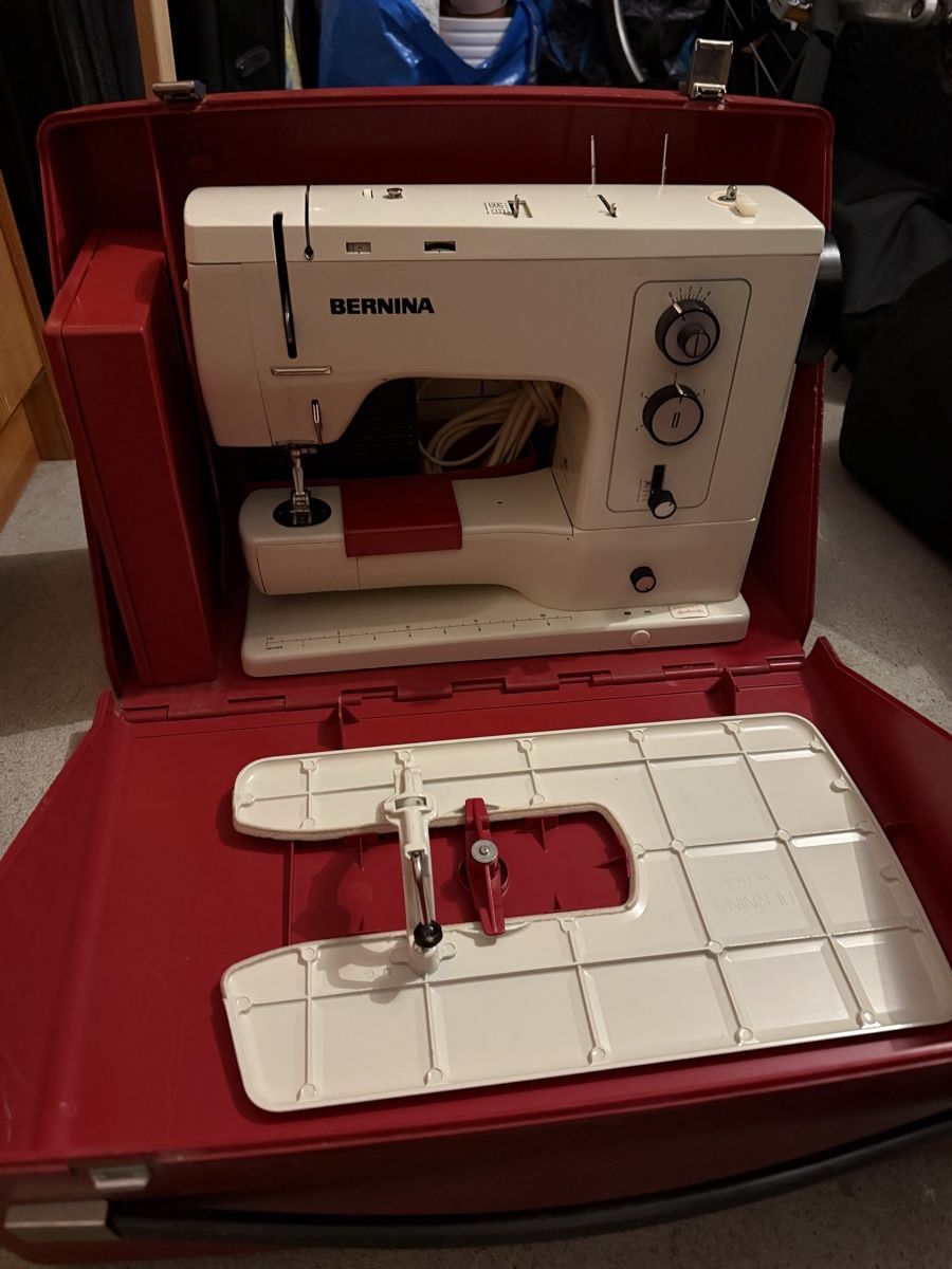 Bernina Machines à coudre: Bernina Sewing Machine Vintage – D'occasion à Gossau par vane.01