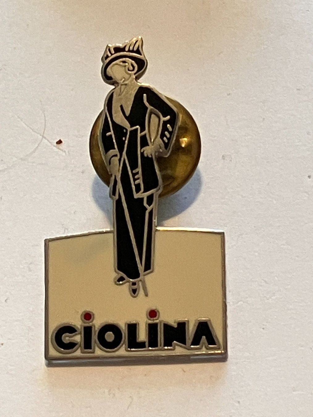 Placchette & Badge: 1 Pin Ciolina – Usato da Basel venduto da djwwpp