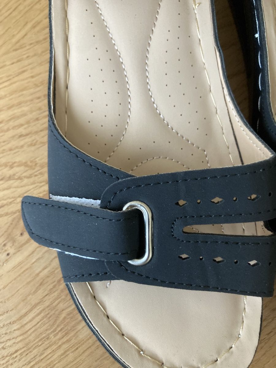 Scarpe da donna: Schwarze Sandalen – Nuovo e nell'imballaggio originale da Geroldswil venduto da schatz1962 1