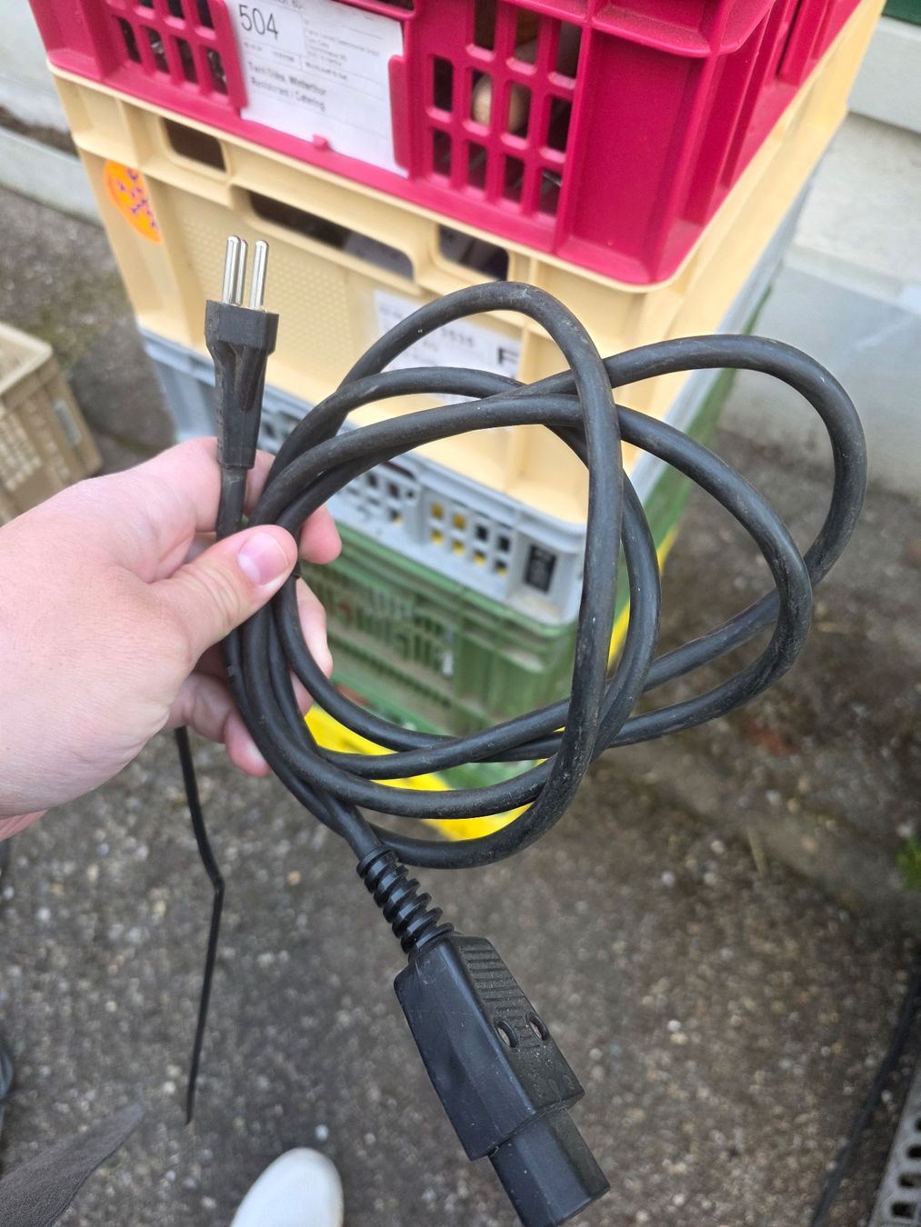 Cavi: Netzkabel Eurostecker – Usato da Sennhof venduto da joel.c