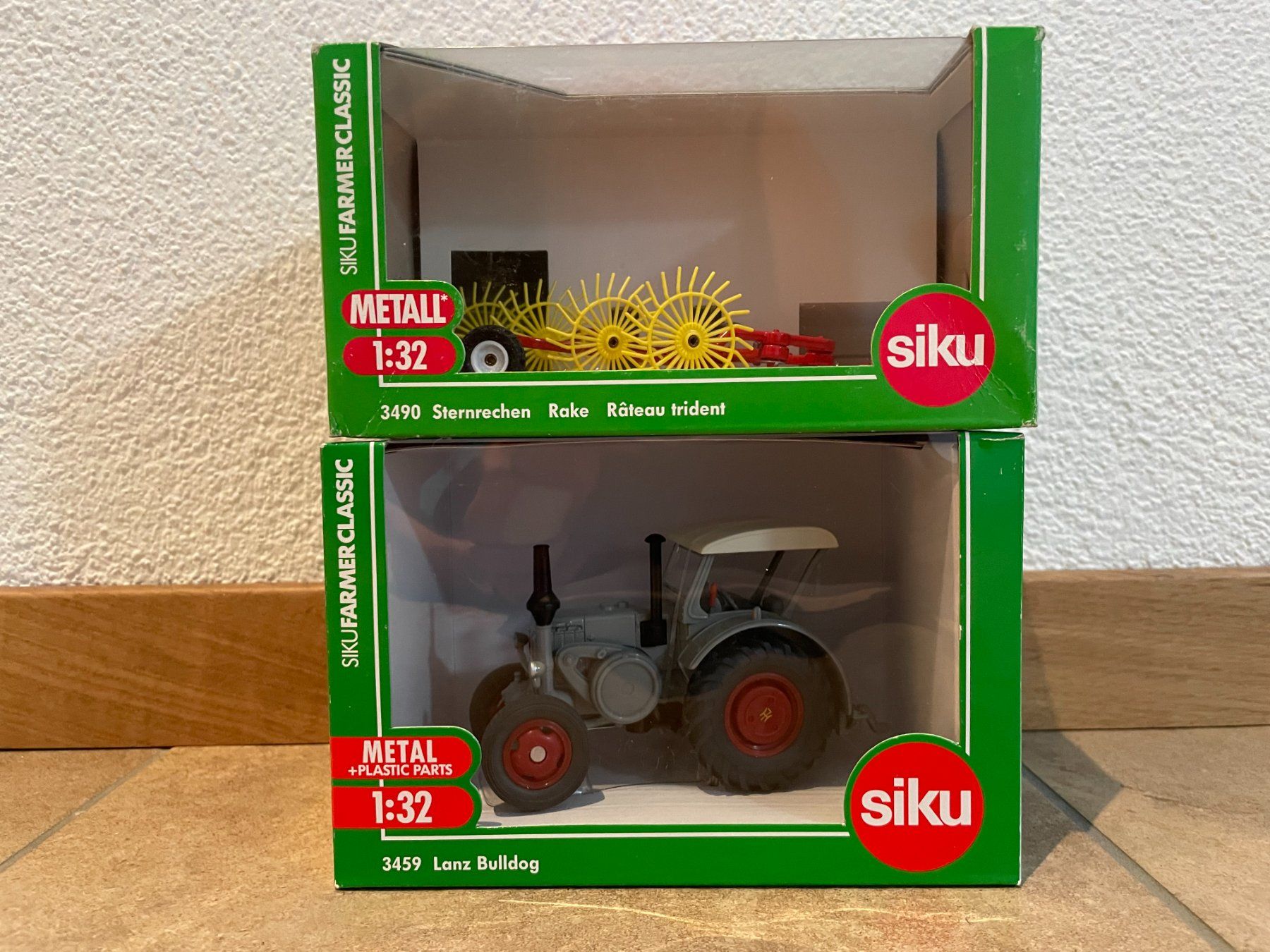 Lanz Bulldog Traktoren: SIKU Lanz Bulldog mit Sternrechen – Neu und originalverpackt aus Kreuzlingen von Stefan1150