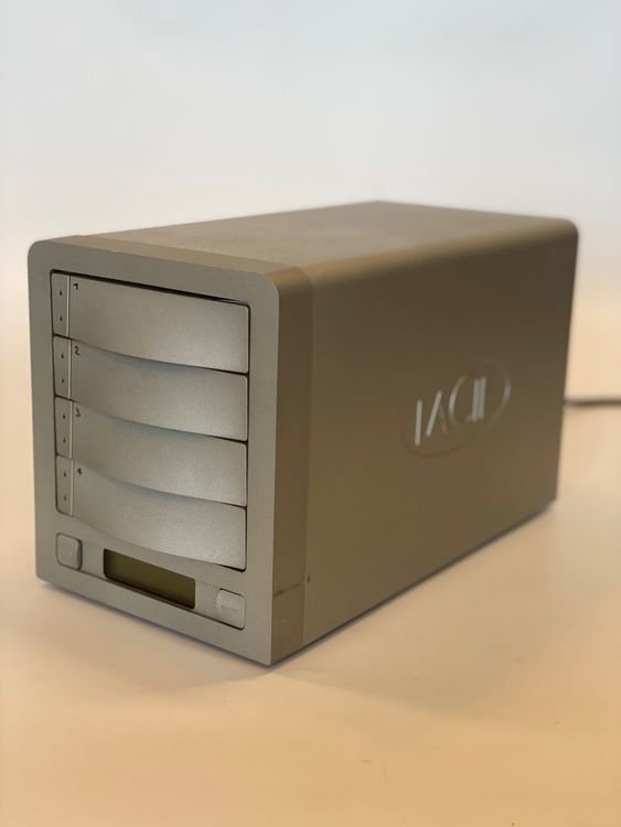 Lacie Dischi rigidi: Raid-System LaCie Biggest F800 – Usato da Arlesheim venduto da arbel