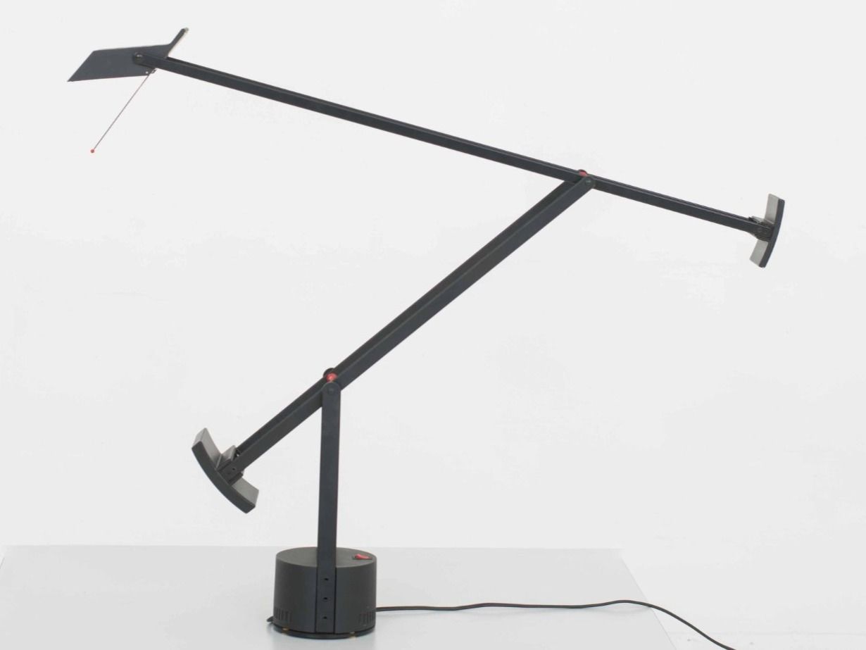 Artemide Lampade: Richard Sapper Tizio 50 Leuchte von Artemide – Usato da Zürich venduto da STUZH38