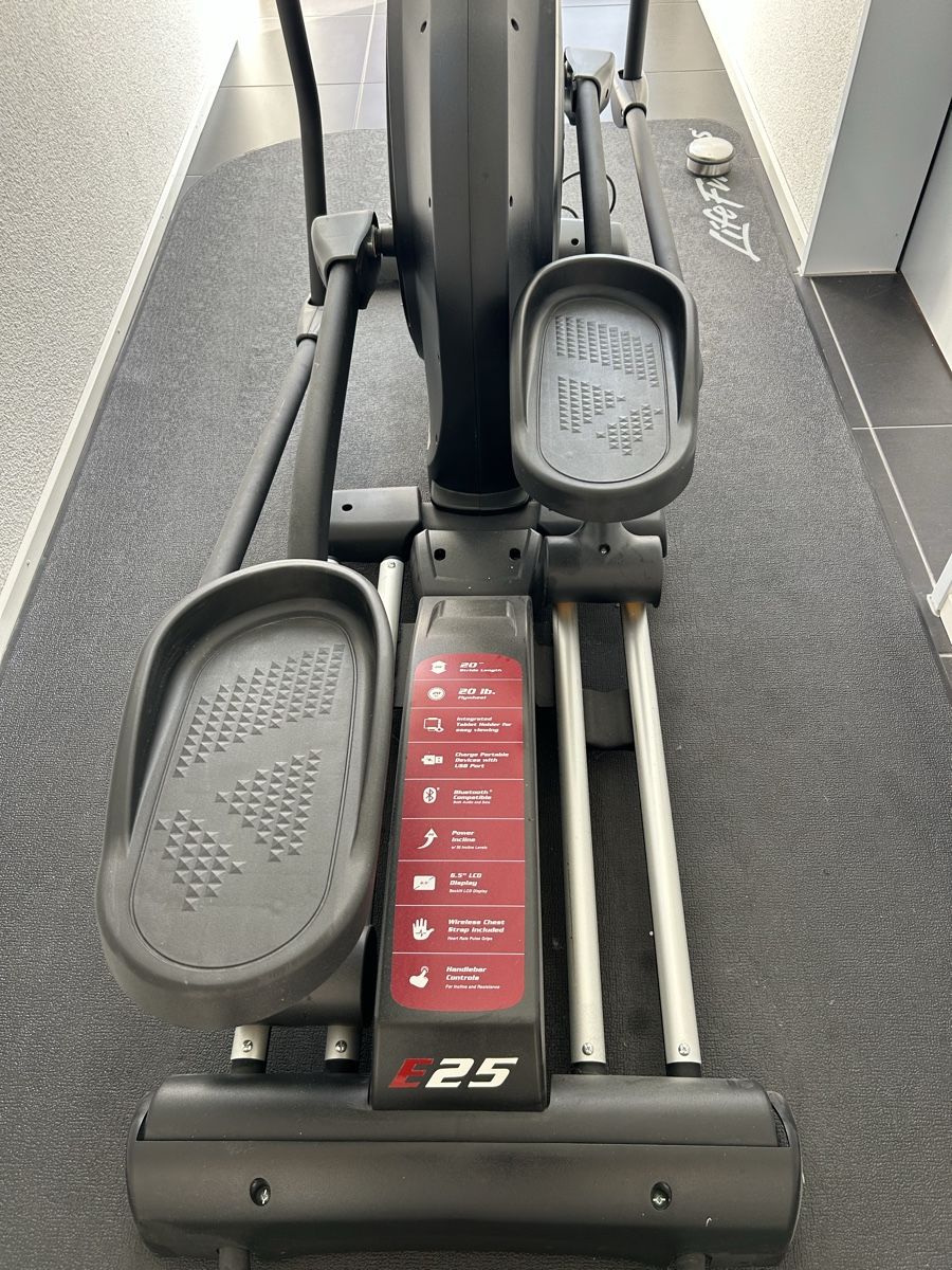 Sole Hometrainer: SOLE E25 Crosstrainer - Top Zustand – Usato da Willisau venduto da mar_2v5d 5