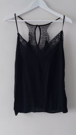 Top mit Spitze schwarz - wie Rosemunde Viskose Gr. M - neu!
