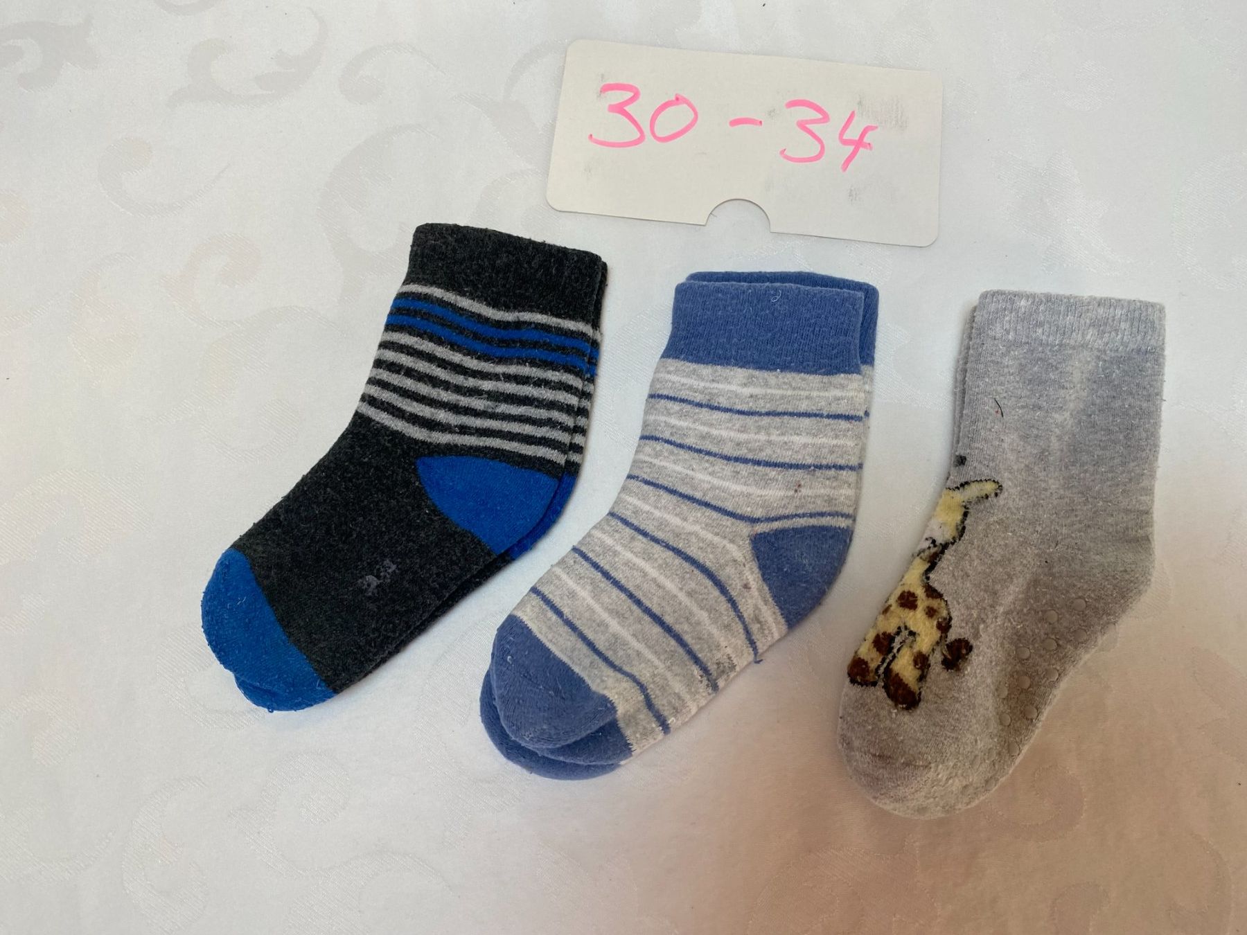 Socken für Kinder: 3 Paar Socken Grösse 30 - 34 – Gebraucht aus Wagen von 20Ricola18