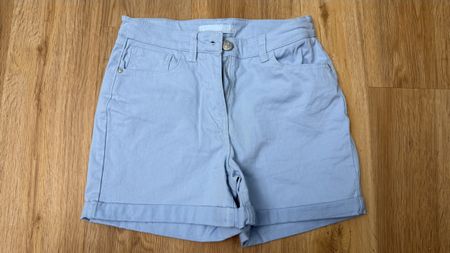 Amisu Shorts, Size 34, Light Blue, Summer Style. Nice!