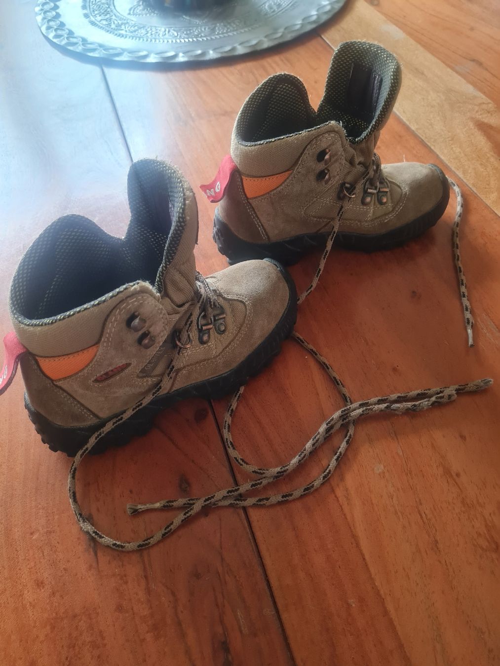 Schuhe für Jungen: Wanderschuhe Grösse 28 – Gebraucht aus Otelfingen von Amors 1