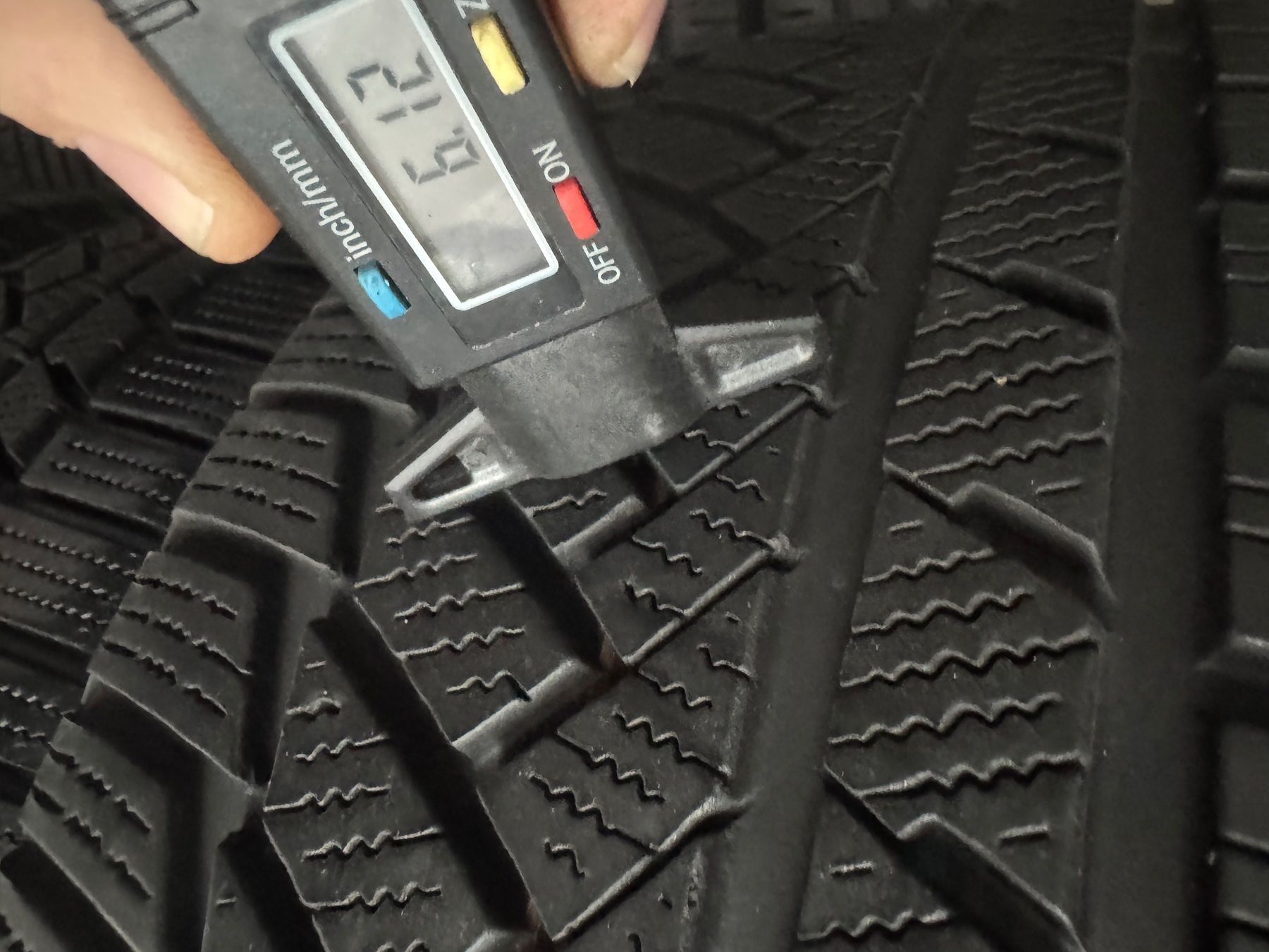 Continental Pneumatici & Ruote complete: 245/45R18 – Usato da Widen venduto da Dinero02 5