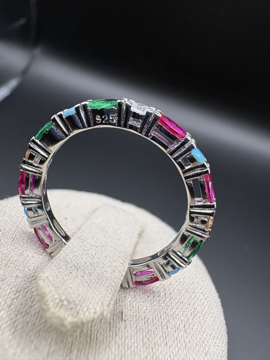 Anelli: Bague fine en argent 925 multicolore, taille 57, neuve! – Nuovo (secondo la descrizione) da Salavaux venduto da mar_6mm5 2