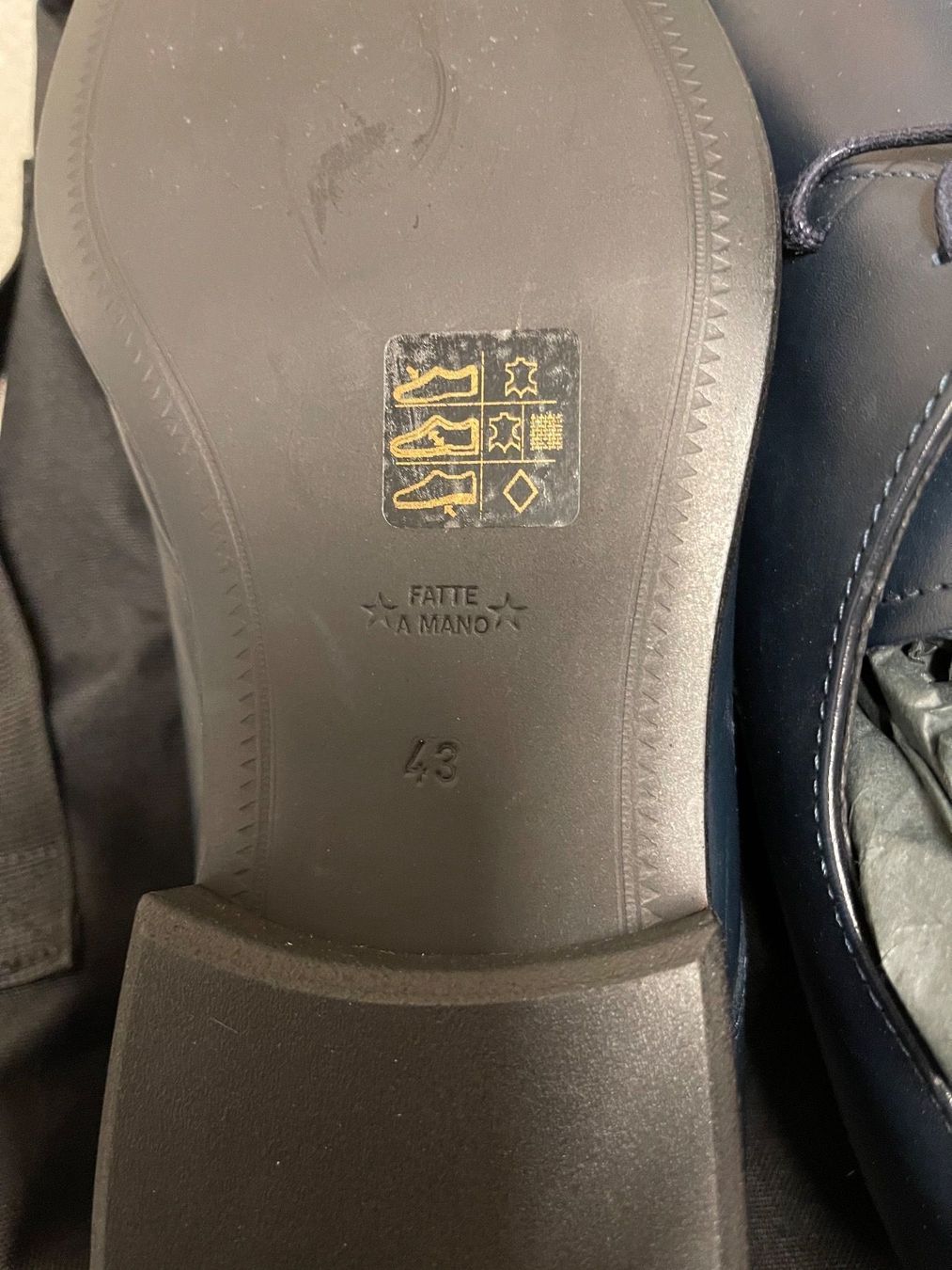 Kurt Geiger Scarpe da uomo: Kurt Geiger Schuhe Leder Blau 43 Neu – Nuovo (secondo la descrizione) da Küsnacht ZH venduto da LuxuryBroker 3
