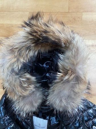 Moncler Frauen Daunen Mantel im besten Zustand zu haben !