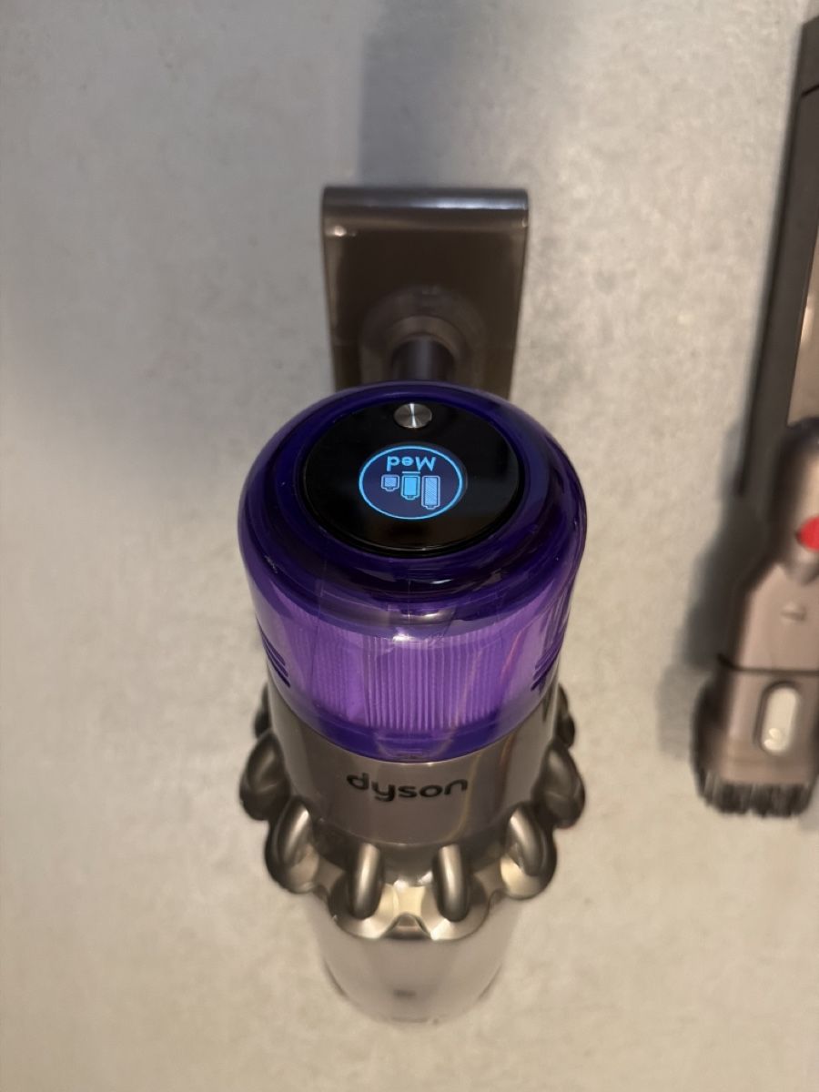 Dyson Aspirapolveri & Accessori: Dyson V11 / neuer Akku – Usato da Dürnten venduto da solkcim 1