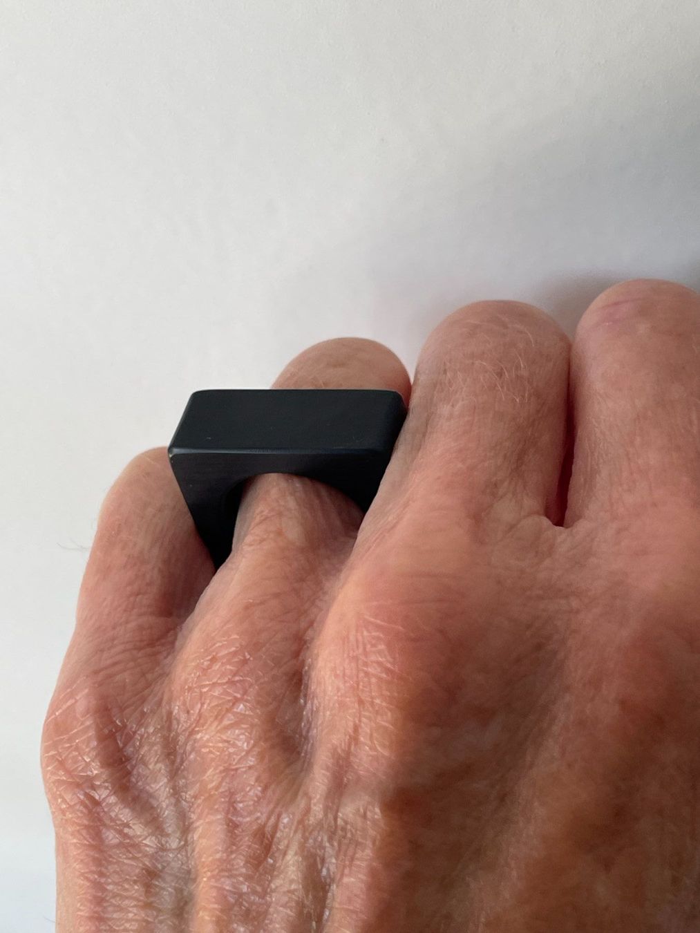 Ringe: Ring Plexiglas breit schwarz - 3 Grössen wählbar – Neu und originalverpackt aus Turgi von bar_8pdm