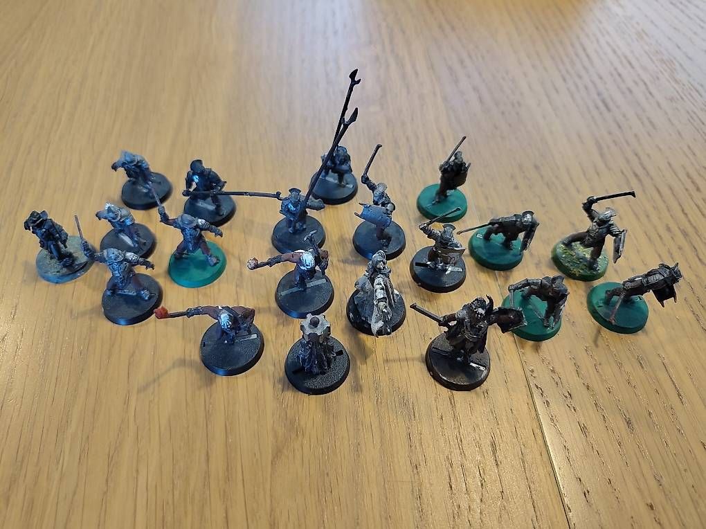 Statuette: Herr der Ringe MESBG Trupp aus Isengart – Usato da Windisch venduto da seb_kv2j