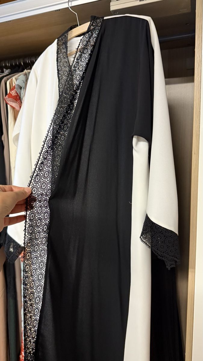 Vestiti: Abaya zweiteilig schwarz-weiss mit Spitze Grösse M – Nuovo (secondo la descrizione) da Haslen GL venduto da rana04 2