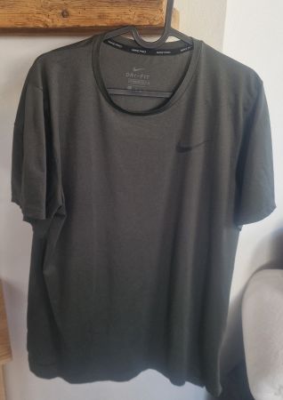 Herren T-Shirt Nike DRI-FIT kurzarm dunkelgrün Gr. L NEU!