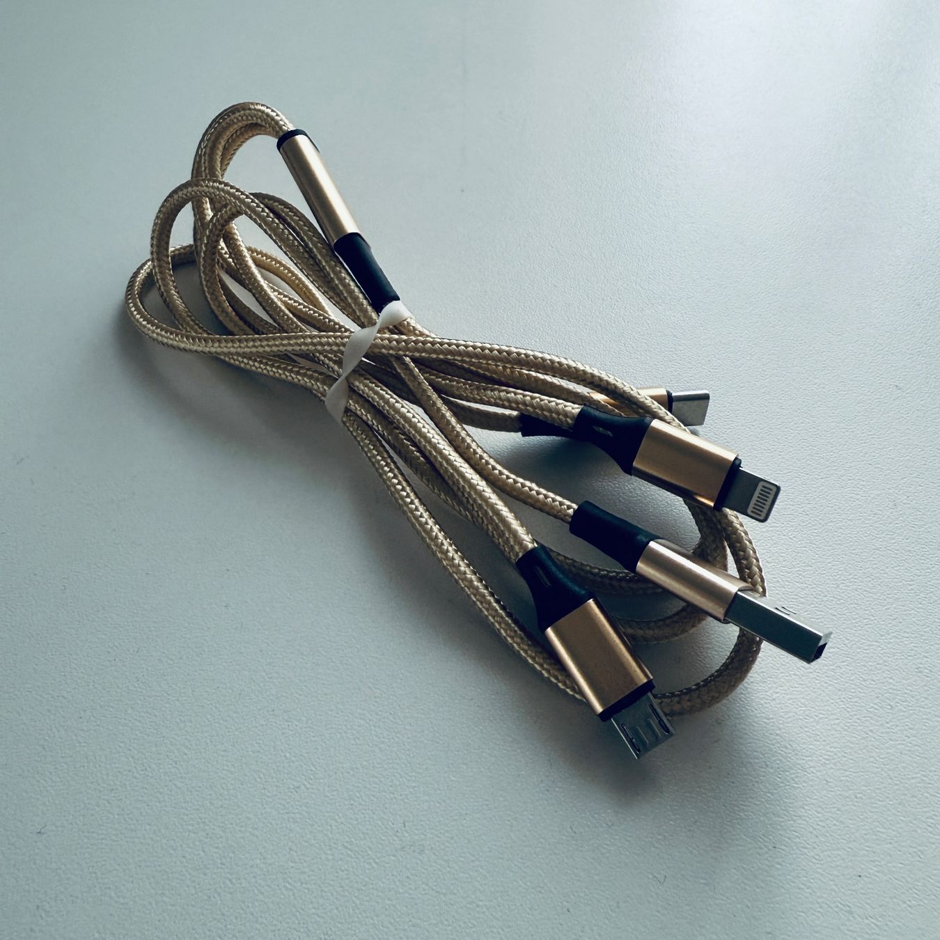 Cavi: USB-A auf 3in 1 Multi Ladekabel USB-C & Lightning & Micro B – Nuovo (secondo la descrizione) da Basel venduto da MY.AIRPODS.SHOP 3