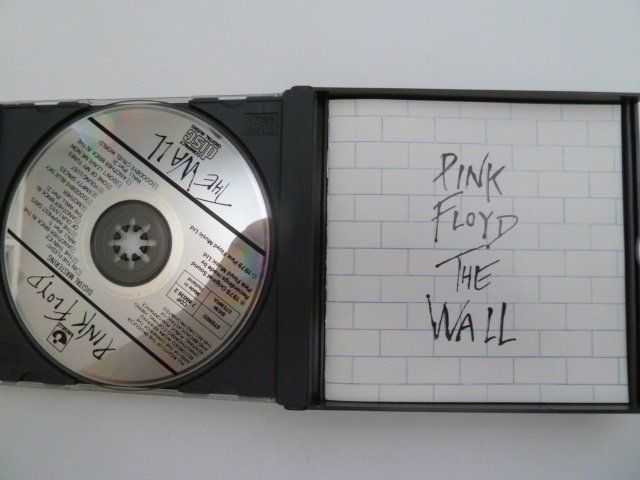 CDs: Pink Floyd - The Wall  (2 CD-Box) – Gebraucht aus Au ZH von sikoku 1