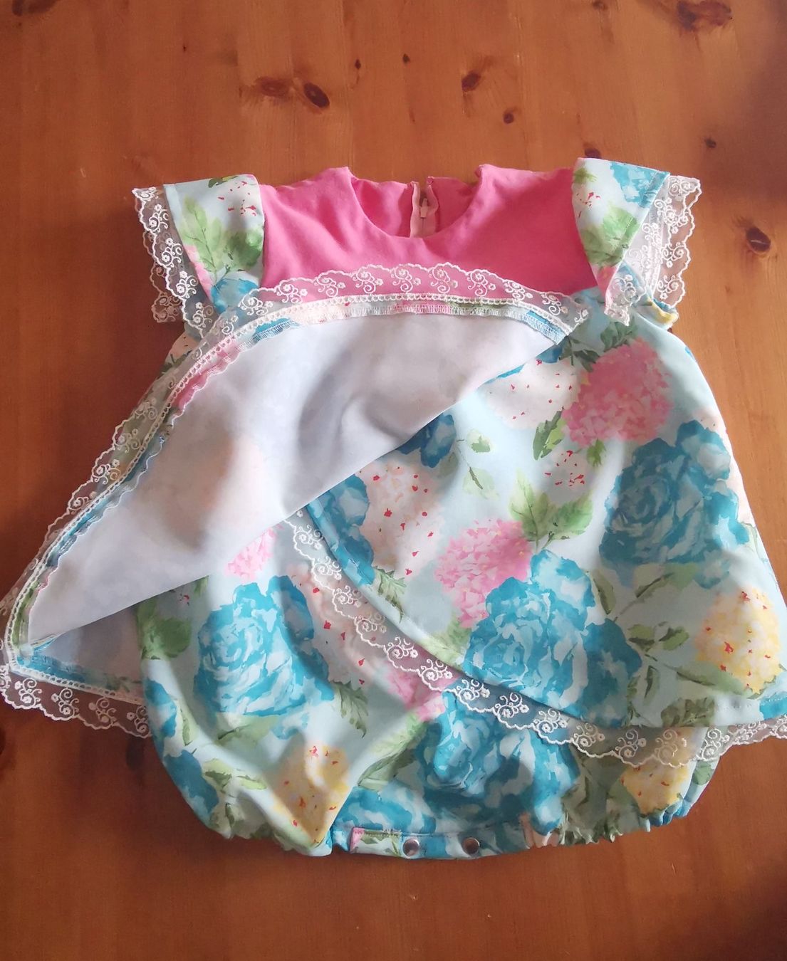 Vestiti & Gonne: Robe enfant /Kinderkleid/ Abito bambina – Nuovo e nell'imballaggio originale da Fribourg venduto da SD1910 1