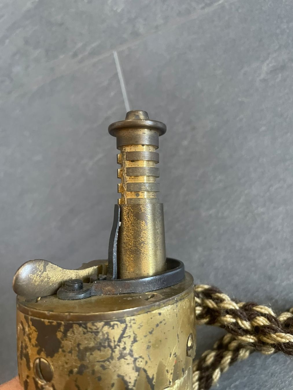 Bouteilles: Pulverhorn  – D'occasion à Unterlangenegg par can_rf8g 1