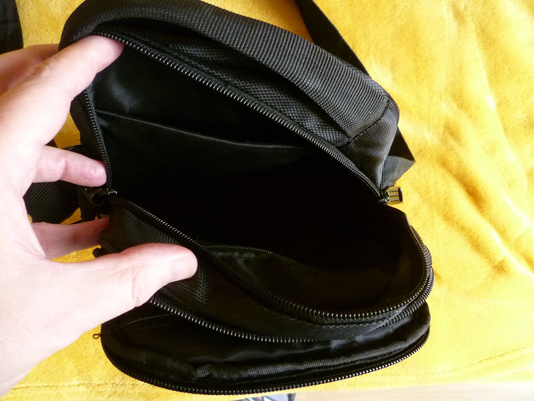 Borse: TRAGGÜRTELTASCHE – Nuovo (secondo la descrizione) da Safenwil venduto da universum78 2