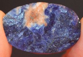 Cabochon L-4890 – Sodalith Druzy einseitig poliert 26x17mm