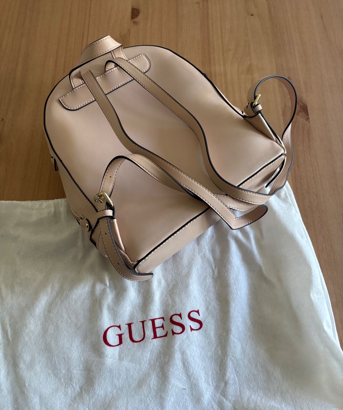 Guess Zaini: GUESS Rucksack Rosa – Usato da Fribourg venduto da Cinz96 1