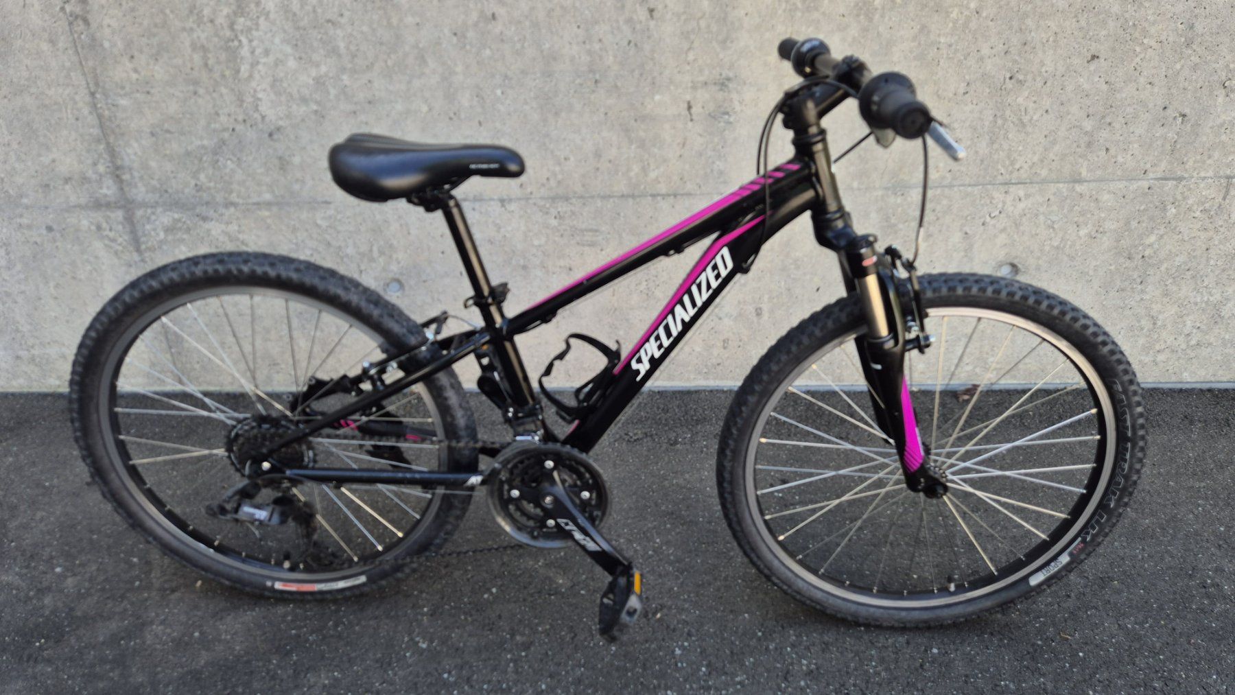 Specialized Biciclette: Kindervelo Specialized Hotrock 24'' XC – Usato da Baar venduto da rebeli6340
