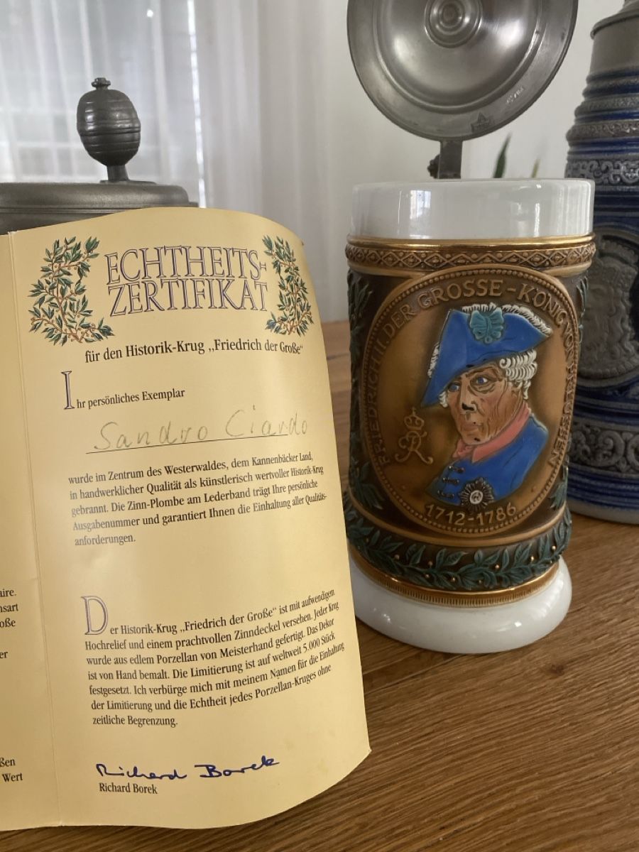 Set di piatti: Historische Krüge / Bierkrüge – Usato da Emmenbrücke venduto da publikum 3