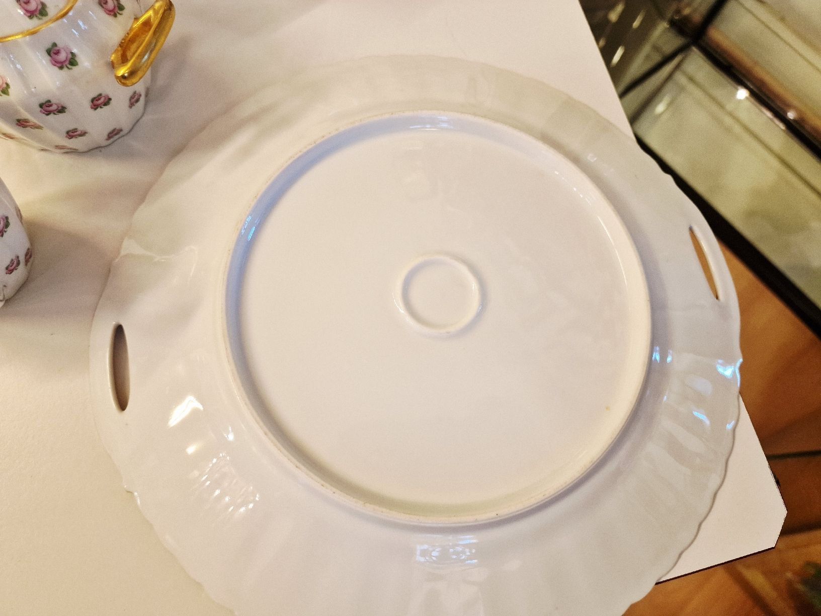 Set di piatti: Kaffeeservice Tillowitz  20 teilig Rosendekor Goldrand – Usato da BERN venduto da Intarsia 5