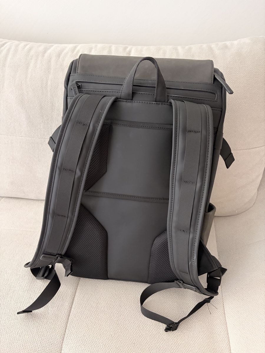 Kapten & Son Zaini: Kapten & Son Bali Medium Rucksack All Black – Usato da Zürich venduto da badaha 2