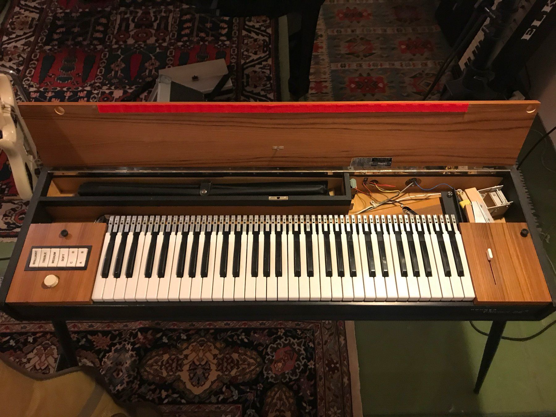 Hohner Instruments de musique: Clavinet Hohner D6 – D'occasion à Genève par Symphonykid