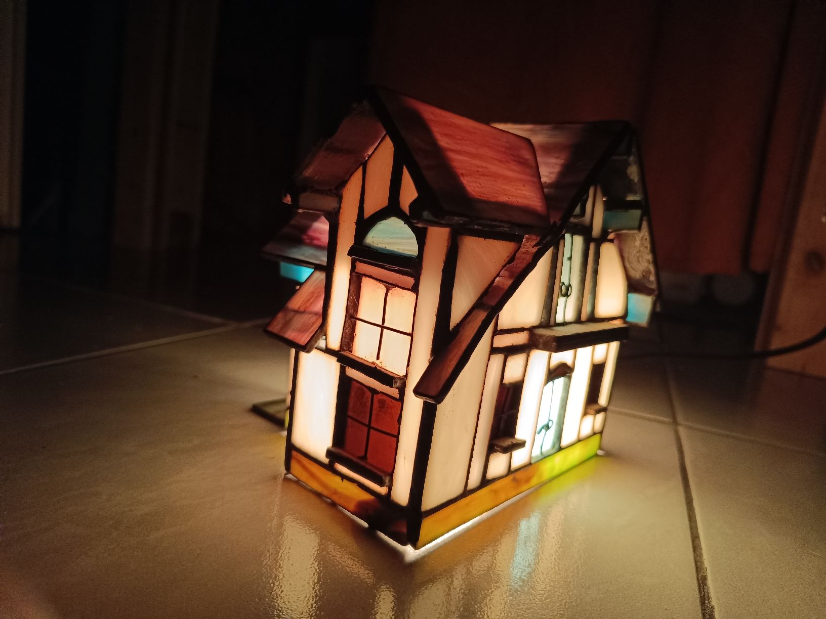 Lampade: Lampe im Tiffany-Stil, Haus – Nuovo (secondo la descrizione) da Biberist venduto da Belzebu 1