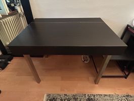 Ikea Schreibtisch schwarz mit Metallbeinen