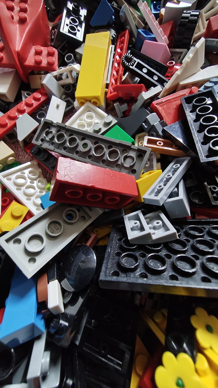 Lego Jouets: Lego "Schrott" ca 2,5 Kilo – D'occasion à Effretikon par Superkarin7 2