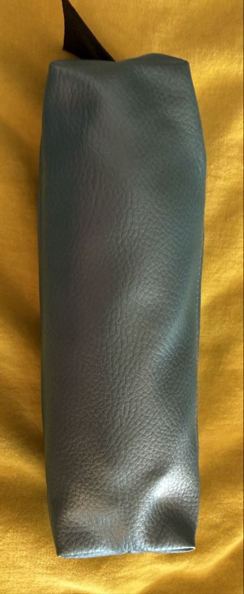 Altro in Scrittura & Disegno: Stifte Etui Kunstleder Hund Bullterrier – Nuovo (secondo la descrizione) da Birsfelden venduto da Soulseeker 2