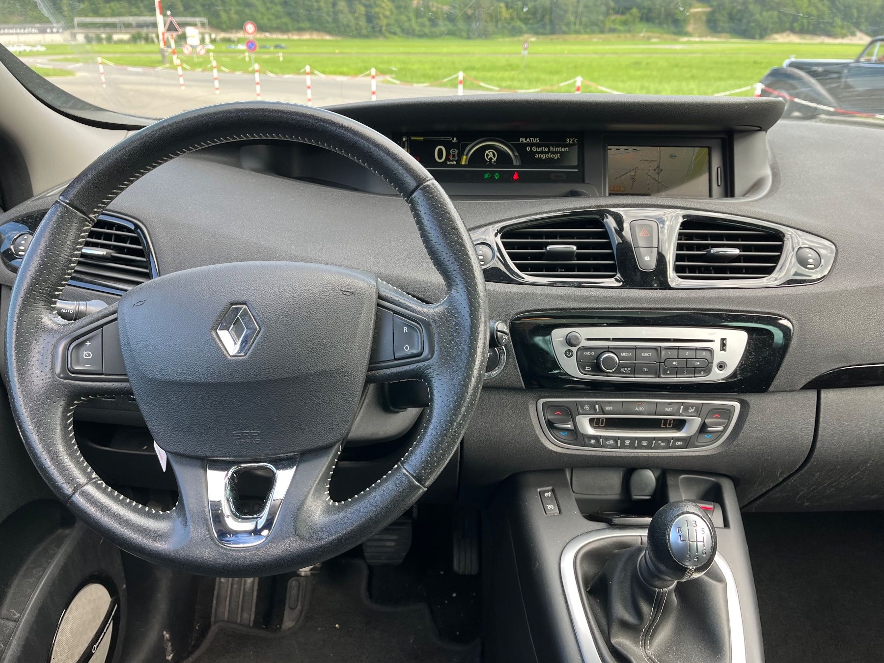 Renault Autos: Renault Scenic – Gebraucht aus Kerns von seb_ssc5 4