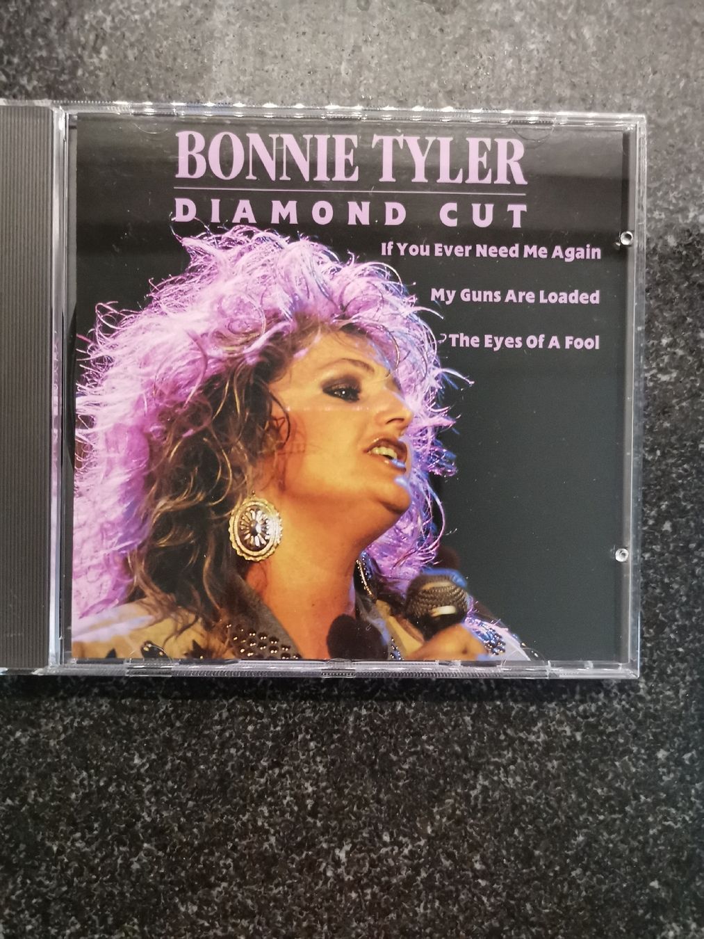 CD: BONNIE TYLER DIAMOND CUT – Nuovo (secondo la descrizione) da Genève venduto da abba74