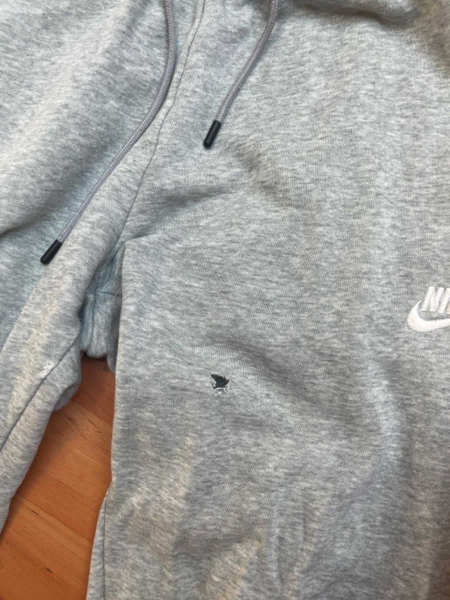 Pantaloni: Nike Jogginghose – Usato da Seuzach venduto da anina.k 2