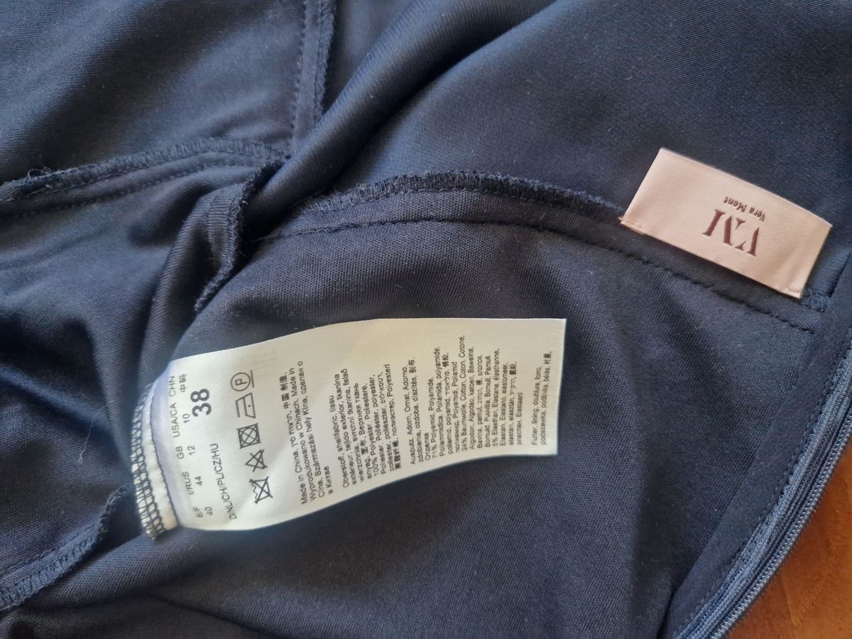Kleider: Vera Mont Abendkleid mit Bolero – Gebraucht aus Luzern von dividus 4